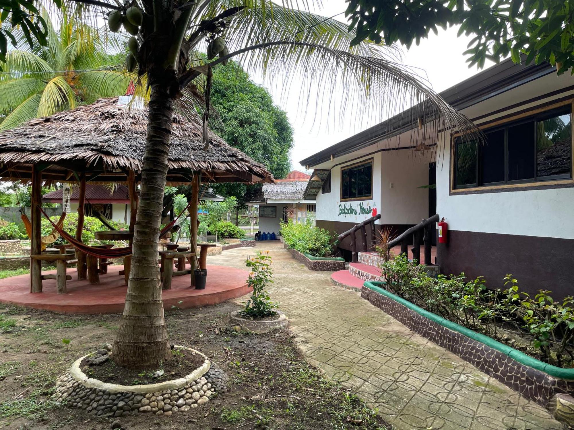 Chelle'S Guesthouse And Backpackers سيكويجور المظهر الخارجي الصورة