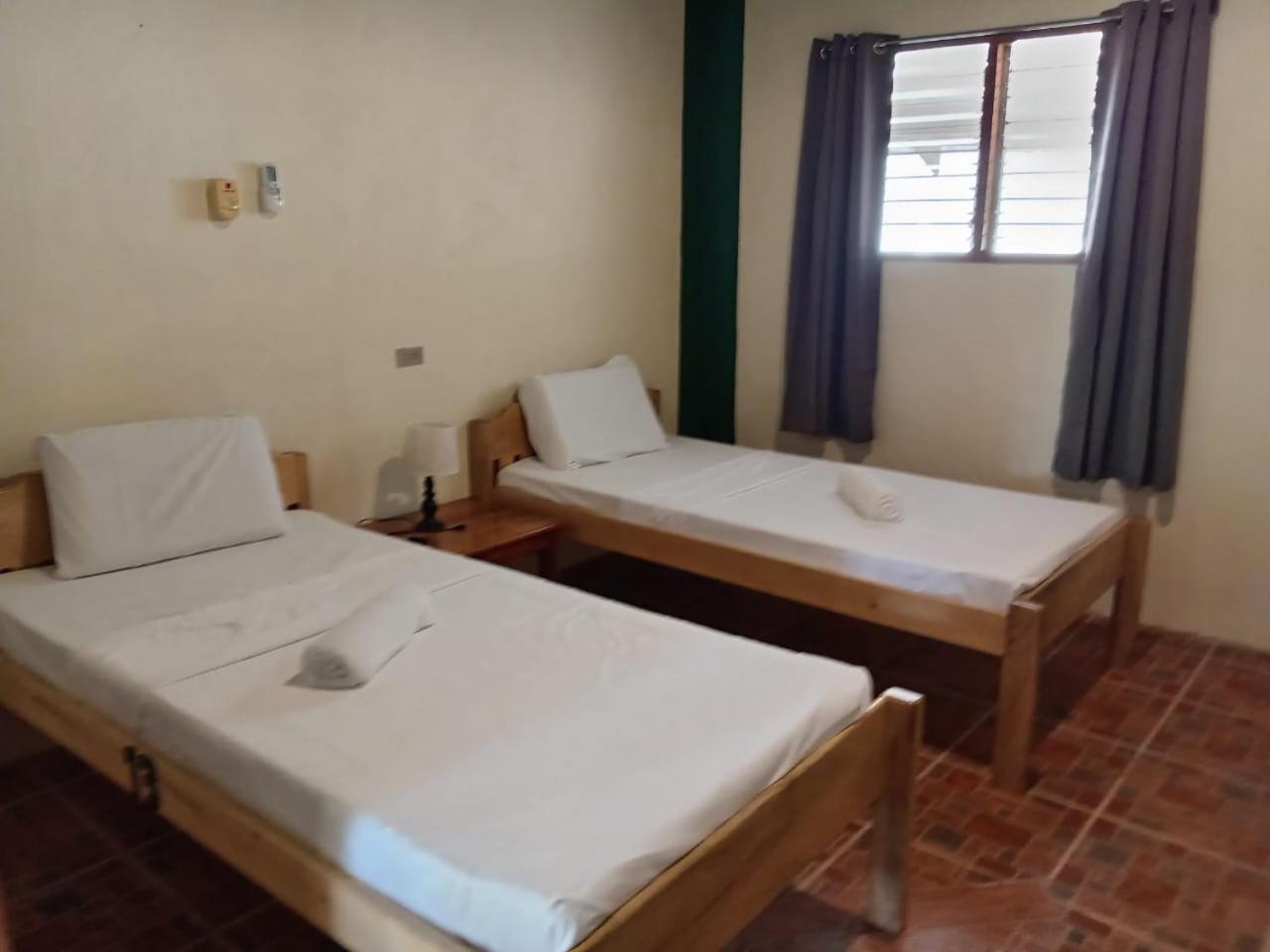 Chelle'S Guesthouse And Backpackers سيكويجور المظهر الخارجي الصورة